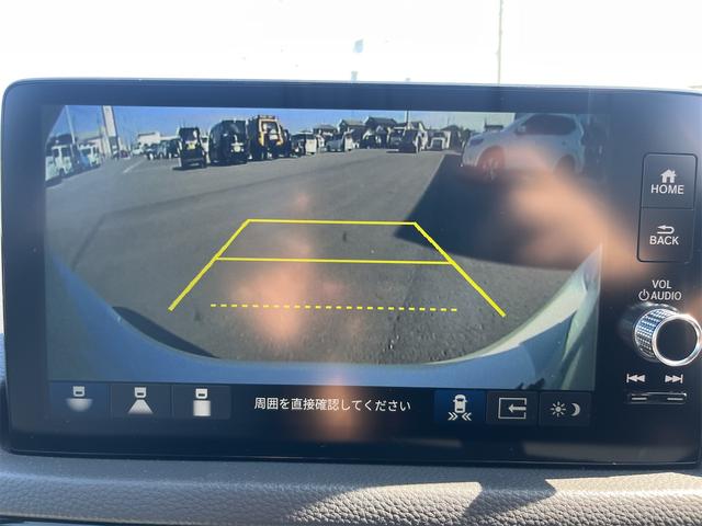 シビック ｅ：ＨＥＶ　ＥＸ　クリアランスソナー　レーンアシスト　オートクルーズコントロール　衝突被害軽減システム　バックカメラ　ナビ　アルミホイール　オートライト　ＬＥＤヘッドランプ　サンルーフ　ＣＶＴ　シートヒーター（5枚目）