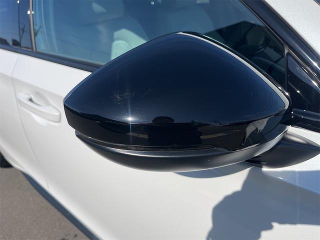 シビック ｅ：ＨＥＶ　ＥＸ　クリアランスソナー　レーンアシスト　オートクルーズコントロール　衝突被害軽減システム　バックカメラ　ナビ　アルミホイール　オートライト　ＬＥＤヘッドランプ　サンルーフ　ＣＶＴ　シートヒーター（27枚目）