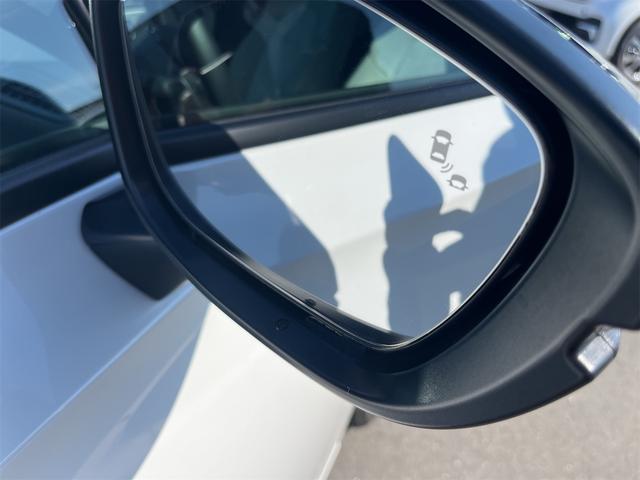 シビック ｅ：ＨＥＶ　ＥＸ　クリアランスソナー　レーンアシスト　オートクルーズコントロール　衝突被害軽減システム　バックカメラ　ナビ　アルミホイール　オートライト　ＬＥＤヘッドランプ　サンルーフ　ＣＶＴ　シートヒーター（28枚目）