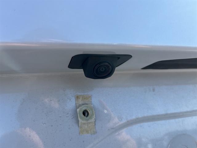 シビック ｅ：ＨＥＶ　ＥＸ　クリアランスソナー　レーンアシスト　オートクルーズコントロール　衝突被害軽減システム　バックカメラ　ナビ　アルミホイール　オートライト　ＬＥＤヘッドランプ　サンルーフ　ＣＶＴ　シートヒーター（31枚目）