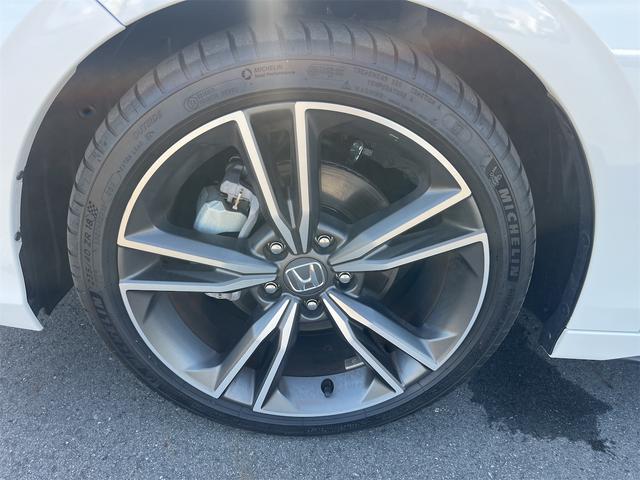 シビック ｅ：ＨＥＶ　ＥＸ　クリアランスソナー　レーンアシスト　オートクルーズコントロール　衝突被害軽減システム　バックカメラ　ナビ　アルミホイール　オートライト　ＬＥＤヘッドランプ　サンルーフ　ＣＶＴ　シートヒーター（34枚目）