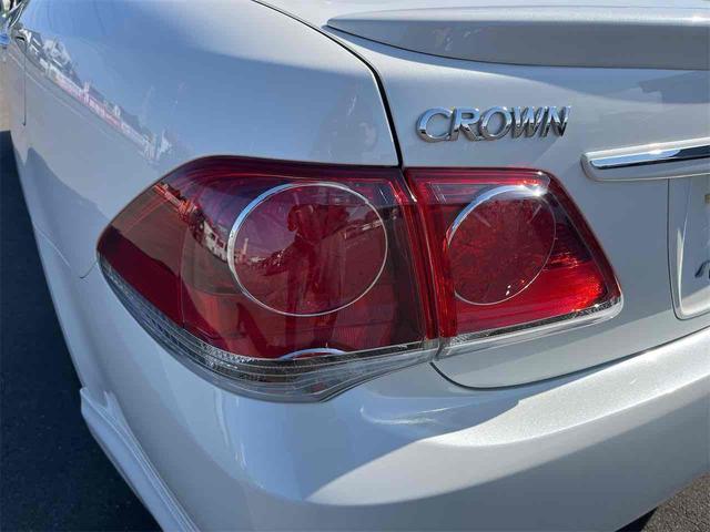 クラウン 2.5アスリート アニバーサリーエディション ETC オートクルーズコントロール バックカメラ ナビ TV アルミホイール オートライト HID AT シートエアコン スマートキー 電動格納ミラー 盗難防止システム パワーシート 革シート CD(23枚目)