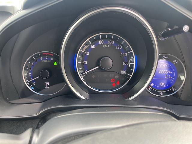 フィット １３Ｇ・Ｆパッケージ　ドライブレコーダー　ＥＴＣ　バックカメラ　ナビ　ＴＶ　衝突被害軽減システム　アルミホイール　スマートキー　アイドリングストップ　電動格納ミラー　チップアップシート　ＣＶＴ　盗難防止システム（47枚目）