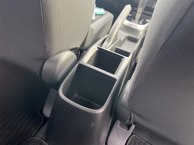 フィット １３Ｇ・Ｆパッケージ　ドライブレコーダー　ＥＴＣ　バックカメラ　ナビ　ＴＶ　衝突被害軽減システム　アルミホイール　スマートキー　アイドリングストップ　電動格納ミラー　チップアップシート　ＣＶＴ　盗難防止システム（53枚目）