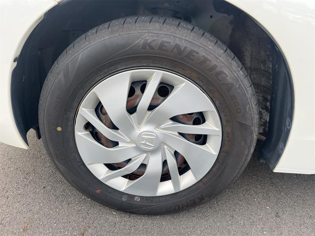 フィット １３Ｇ・Ｆパッケージ　ドライブレコーダー　ＥＴＣ　バックカメラ　ナビ　ＴＶ　衝突被害軽減システム　アルミホイール　スマートキー　アイドリングストップ　電動格納ミラー　チップアップシート　ＣＶＴ　盗難防止システム（58枚目）