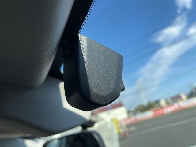 フォレスター Ｓ－リミテッド　４ＷＤ　ＥＴＣ　バックカメラ　オートクルーズコントロール　レーンアシスト　パワーシート　衝突被害軽減システム　ナビ　ＴＶ　ＬＥＤヘッドランプ　アルミホイール　スマートキー　アイドリングストップ（32枚目）