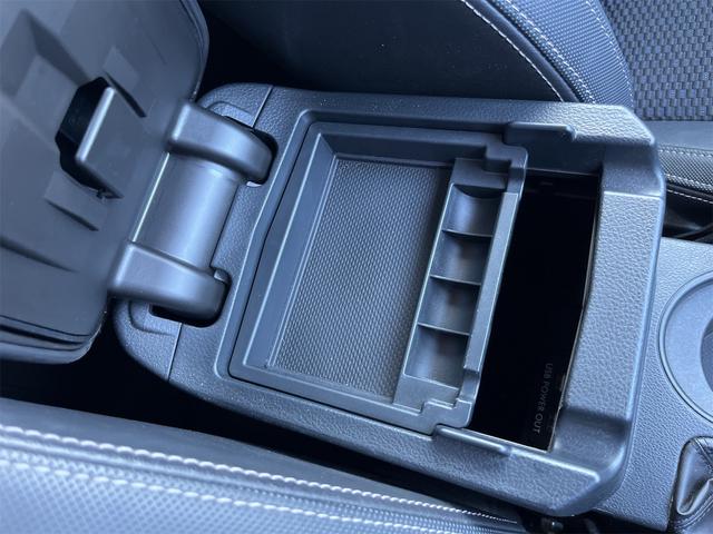 フォレスター Ｓ－リミテッド　４ＷＤ　ＥＴＣ　バックカメラ　オートクルーズコントロール　レーンアシスト　パワーシート　衝突被害軽減システム　ナビ　ＴＶ　ＬＥＤヘッドランプ　アルミホイール　スマートキー　アイドリングストップ（53枚目）