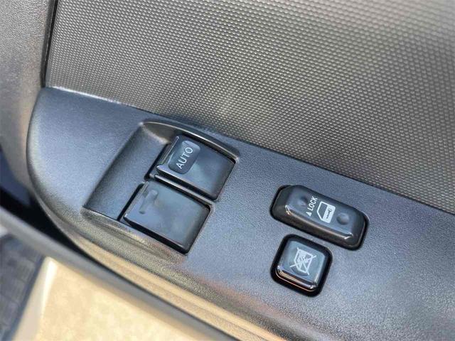 ハイエースバン ロングＤＸ　ＧＬパッケージ　ドライブレコーダー　ＥＴＣ　バックカメラ　ナビ　ＴＶ　両側スライドドア　キーレスエントリー　電動格納ミラー　ターボ　ＡＴ　ＣＤ　ＵＳＢ　Ｂｌｕｅｔｏｏｔｈ　エアコン　パワーステアリング（11枚目）