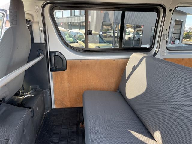 ハイエースバン ロングＤＸ　ＧＬパッケージ　ドライブレコーダー　ＥＴＣ　バックカメラ　ナビ　ＴＶ　両側スライドドア　キーレスエントリー　電動格納ミラー　ターボ　ＡＴ　ＣＤ　ＵＳＢ　Ｂｌｕｅｔｏｏｔｈ　エアコン　パワーステアリング（49枚目）