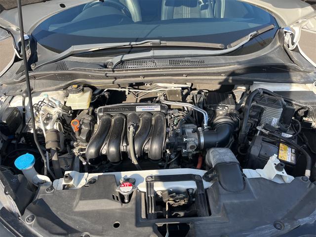 ヴェゼル ハイブリッドＲＳ・ホンダセンシング　ドライブレコーダー　ＥＴＣ　バックカメラ　オートクルーズコントロール　レーンアシスト　衝突被害軽減システム　ナビ　ＴＶ　オートライト　ＬＥＤヘッドランプ　アルミホイール　スマートキー　電動格納ミラー（19枚目）