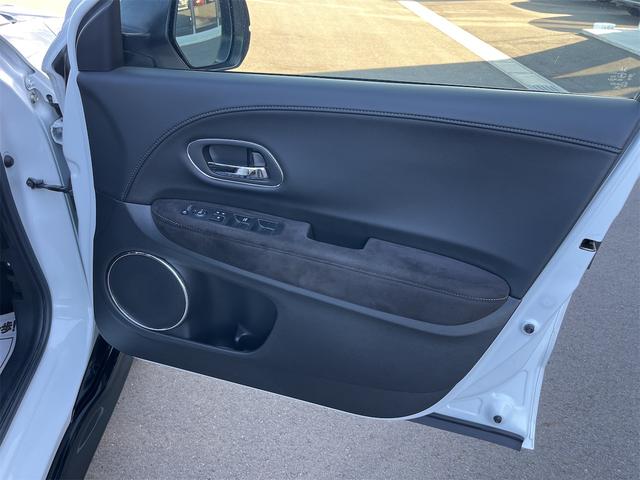 ヴェゼル ハイブリッドＲＳ・ホンダセンシング　ドライブレコーダー　ＥＴＣ　バックカメラ　オートクルーズコントロール　レーンアシスト　衝突被害軽減システム　ナビ　ＴＶ　オートライト　ＬＥＤヘッドランプ　アルミホイール　スマートキー　電動格納ミラー（39枚目）