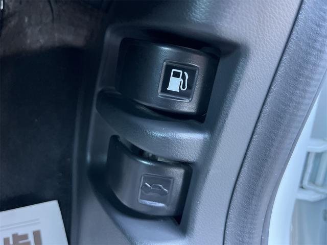 ヴェゼル ハイブリッドＲＳ・ホンダセンシング　ドライブレコーダー　ＥＴＣ　バックカメラ　オートクルーズコントロール　レーンアシスト　衝突被害軽減システム　ナビ　ＴＶ　オートライト　ＬＥＤヘッドランプ　アルミホイール　スマートキー　電動格納ミラー（58枚目）