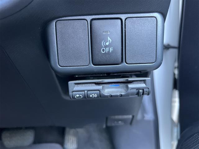 アクア Ｓ　ＥＴＣ　バックカメラ　ナビ　ＴＶ　キーレスエントリー　アイドリングストップ　電動格納ミラー　ＣＶＴ　衝突安全ボディ　ＡＢＳ　ＥＳＣ　Ｂｌｕｅｔｏｏｔｈ　エアコン　パワーステアリング　パワーウィンドウ（8枚目）