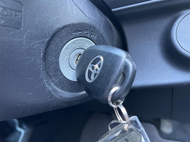 アクア Ｓ　ＥＴＣ　バックカメラ　ナビ　ＴＶ　キーレスエントリー　アイドリングストップ　電動格納ミラー　ＣＶＴ　衝突安全ボディ　ＡＢＳ　ＥＳＣ　Ｂｌｕｅｔｏｏｔｈ　エアコン　パワーステアリング　パワーウィンドウ（10枚目）