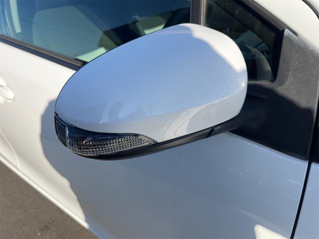 アクア Ｓ　ＥＴＣ　バックカメラ　ナビ　ＴＶ　キーレスエントリー　アイドリングストップ　電動格納ミラー　ＣＶＴ　衝突安全ボディ　ＡＢＳ　ＥＳＣ　Ｂｌｕｅｔｏｏｔｈ　エアコン　パワーステアリング　パワーウィンドウ（31枚目）