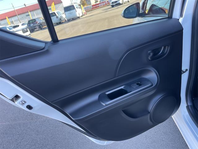 アクア Ｓ　ＥＴＣ　バックカメラ　ナビ　ＴＶ　キーレスエントリー　アイドリングストップ　電動格納ミラー　ＣＶＴ　衝突安全ボディ　ＡＢＳ　ＥＳＣ　Ｂｌｕｅｔｏｏｔｈ　エアコン　パワーステアリング　パワーウィンドウ（53枚目）