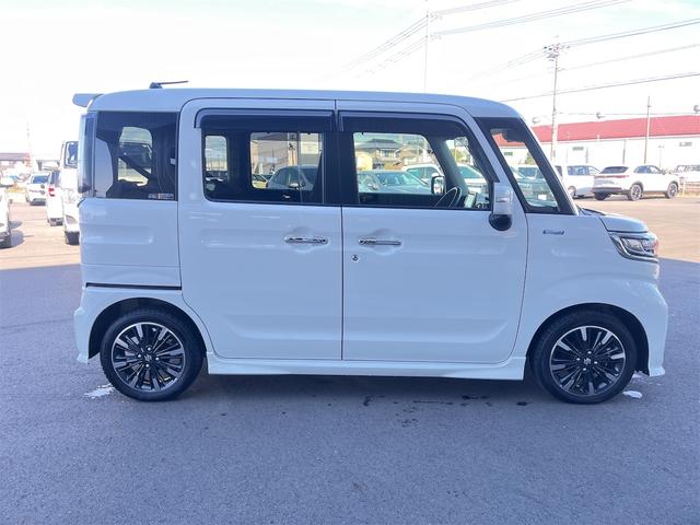 スペーシアカスタム ハイブリッドＸＳターボ　ドライブレコーダー　バックカメラ　両側電動スライドドア　ナビ　ＴＶ　クリアランスソナー　オートクルーズコントロール　レーンアシスト　衝突被害軽減システム　オートライト　ＬＥＤヘッドランプ　スマートキー（13枚目）