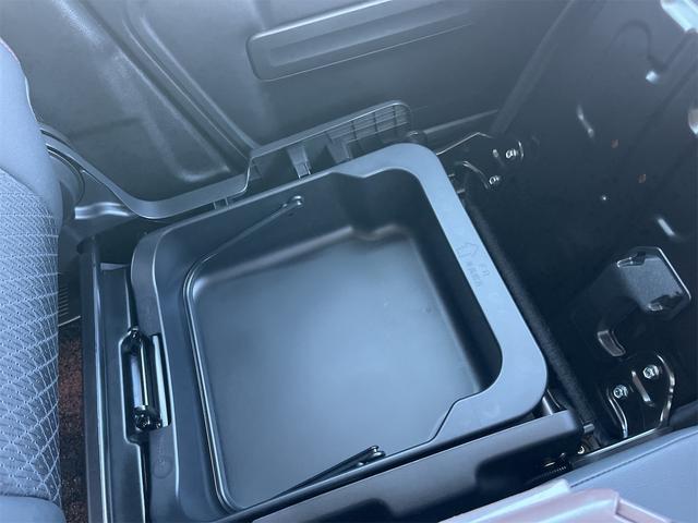 スペーシアカスタム ハイブリッドＸＳターボ　ドライブレコーダー　バックカメラ　両側電動スライドドア　ナビ　ＴＶ　クリアランスソナー　オートクルーズコントロール　レーンアシスト　衝突被害軽減システム　オートライト　ＬＥＤヘッドランプ　スマートキー（57枚目）