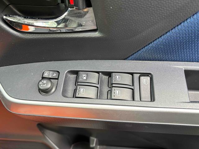 トール カスタムＧ　ターボ　ＳＡＩＩ　全周囲カメラ　ナビ　両側電動スライドドア　オートクルーズコントロール　衝突被害軽減システム　アルミホイール　オートライト　ＬＥＤヘッドランプ　スマートキー　アイドリングストップ　電動格納ミラー（12枚目）