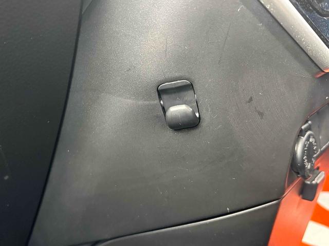 トール カスタムＧ　ターボ　ＳＡＩＩ　全周囲カメラ　ナビ　両側電動スライドドア　オートクルーズコントロール　衝突被害軽減システム　アルミホイール　オートライト　ＬＥＤヘッドランプ　スマートキー　アイドリングストップ　電動格納ミラー（39枚目）