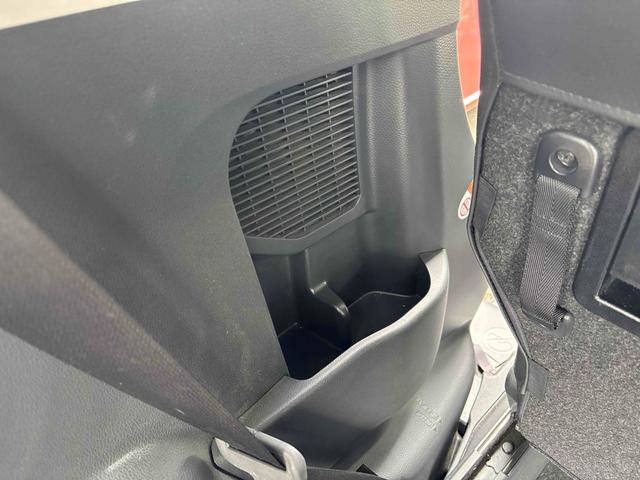トール カスタムＧ　ターボ　ＳＡＩＩ　全周囲カメラ　ナビ　両側電動スライドドア　オートクルーズコントロール　衝突被害軽減システム　アルミホイール　オートライト　ＬＥＤヘッドランプ　スマートキー　アイドリングストップ　電動格納ミラー（46枚目）