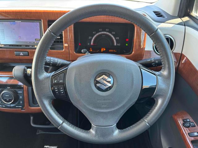 ＭＲワゴン ＥＣＯ－Ｘセレクション　ドライブレコーダー　ＥＴＣ　バックカメラ　ナビ　オートライト　ＨＩＤ　スマートキー　アイドリングストップ　電動格納ミラー　ベンチシート　ＣＶＴ　盗難防止システム　ＡＢＳ　アルミホイール　衝突安全ボディ（3枚目）