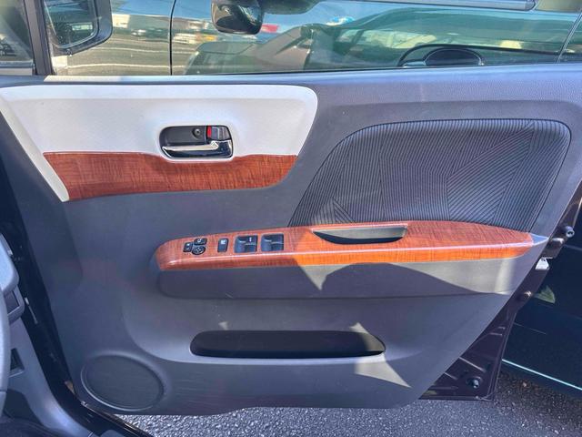 ＭＲワゴン ＥＣＯ－Ｘセレクション　ドライブレコーダー　ＥＴＣ　バックカメラ　ナビ　オートライト　ＨＩＤ　スマートキー　アイドリングストップ　電動格納ミラー　ベンチシート　ＣＶＴ　盗難防止システム　ＡＢＳ　アルミホイール　衝突安全ボディ（28枚目）