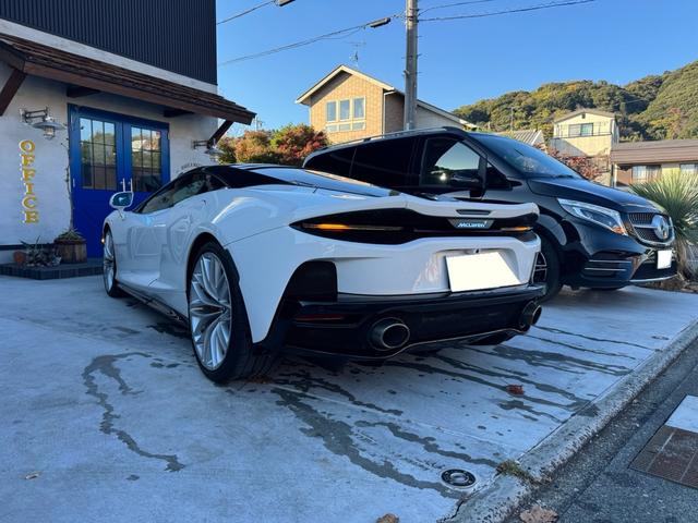 ＧＴ ベースグレード　ＧＴ　エレクトロニックガラスルーフ　オレンジキャリパー　カーボンブレーキ　フロントリフティング　スポーツエキゾースト　Ｂｏｗｅｒｓ＆Ｗｉｌｋｉｎｓサウンド　２１インチホイール（17枚目）