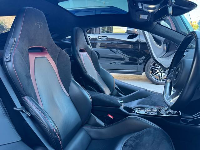 ＧＴ ベースグレード　ＧＴ　エレクトロニックガラスルーフ　オレンジキャリパー　カーボンブレーキ　フロントリフティング　スポーツエキゾースト　Ｂｏｗｅｒｓ＆Ｗｉｌｋｉｎｓサウンド　２１インチホイール（27枚目）