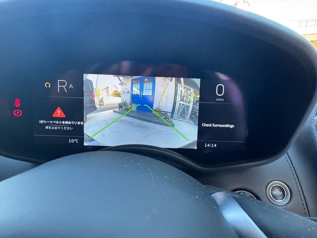 ＧＴ ベースグレード　ＧＴ　エレクトロニックガラスルーフ　オレンジキャリパー　カーボンブレーキ　フロントリフティング　スポーツエキゾースト　Ｂｏｗｅｒｓ＆Ｗｉｌｋｉｎｓサウンド　２１インチホイール（30枚目）