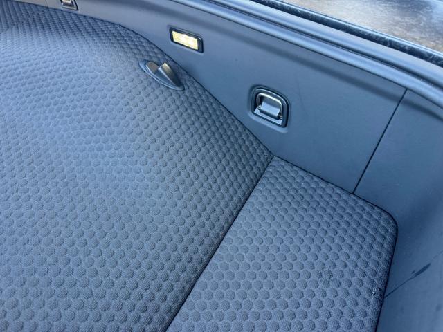 ＧＴ ベースグレード　ＧＴ　エレクトロニックガラスルーフ　オレンジキャリパー　カーボンブレーキ　フロントリフティング　スポーツエキゾースト　Ｂｏｗｅｒｓ＆Ｗｉｌｋｉｎｓサウンド　２１インチホイール（57枚目）