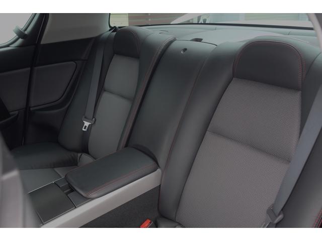 タイプRS パナソニックナビ 地上デジタルTV DVDビデオ Bluetooth ETC 19インチアルミホイール ハーフレザーレカロシート 禁煙車 圧縮測定済み ビルシュタインダンパー アドバンストキー HID(10枚目)