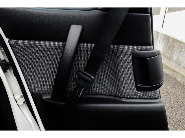 タイプRS パナソニックナビ 地上デジタルTV DVDビデオ Bluetooth ETC 19インチアルミホイール ハーフレザーレカロシート 禁煙車 圧縮測定済み ビルシュタインダンパー アドバンストキー HID(46枚目)