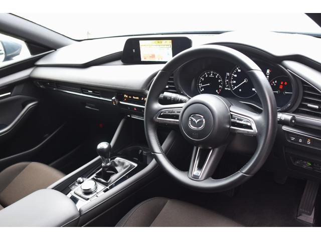 ＭＡＺＤＡ３ファストバック １５Ｓツーリング　ワンオーナー　シグネチャースタイル　純正オプションＢＢＳホイール　フロント＆サイド＆リアアンダースカート　リアルーフスポイラー　禁煙車　６速マニュアル　ドライブレコーダー　ナビＴＶ　Ｂｌｕｅｔｏｏｔｈ（4枚目）