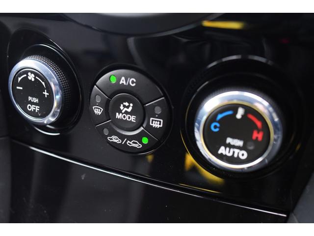 ＲＸ－８ タイプＲＳ　１９インチアルミホイール　純正レカロシート　禁煙車　ＥＴＣ　アドバンストキー　ＨＩＤライト　純正ビルシュタイン製ダンパー　オートライト　オートワイパー　オートエアコン　ＢＯＳＥサウンド（18枚目）