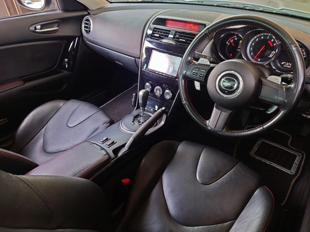 ＲＸ－８ スピリットＲ　ナビ　テレビ　Ｂｌｕｅｔｏｏｔｈ　ＥＴＣ　バックカメラ　禁煙車　前後ドライブレコーダー　レッドステッチ入りレザーシート　オートライト　オートワイパー　スピリットＲ専用レッドステッチ内装　シートヒーター（4枚目）