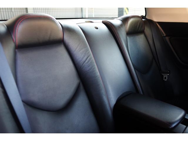 ＲＸ－８ スピリットＲ　ナビ　テレビ　Ｂｌｕｅｔｏｏｔｈ　ＥＴＣ　バックカメラ　禁煙車　前後ドライブレコーダー　レッドステッチ入りレザーシート　オートライト　オートワイパー　スピリットＲ専用レッドステッチ内装　シートヒーター（12枚目）