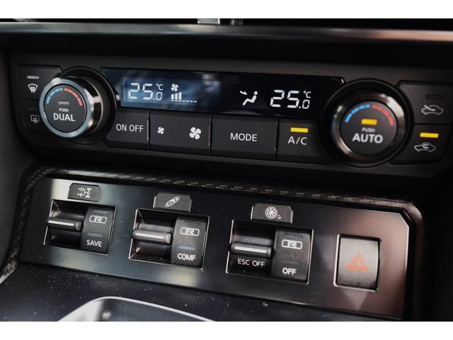 ＧＴ－Ｒ プレミアムエディション　登録済未使用車　ブルーヘブンインテリア　ＭＹ２５　ブレンボ製キャリパー　ブルーヘブンセミアニリン革シート　ブルーヘブンナッパ革インパネ　ナビ　テレビ　Ｂｌｕｅｔｏｏｔｈ　バックビューモニター　ＥＴＣ（18枚目）