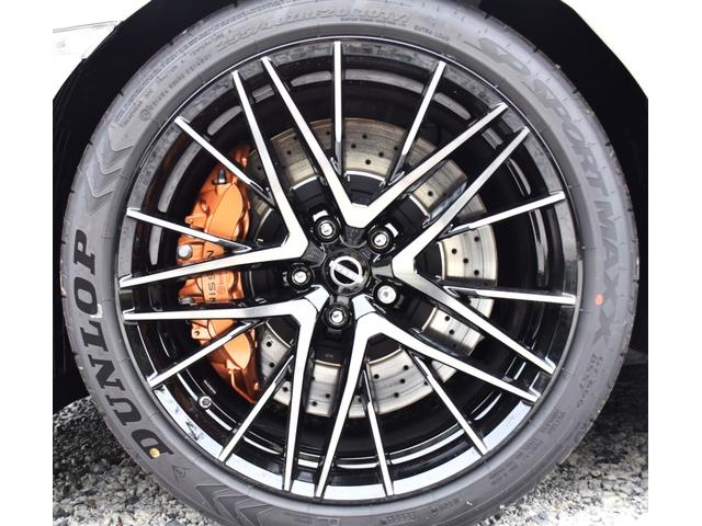 ＧＴ－Ｒ プレミアムエディション　登録済未使用車　ブルーヘブンインテリア　ＭＹ２５　ブレンボ製キャリパー　ブルーヘブンセミアニリン革シート　ブルーヘブンナッパ革インパネ　ナビ　テレビ　Ｂｌｕｅｔｏｏｔｈ　バックビューモニター　ＥＴＣ（30枚目）