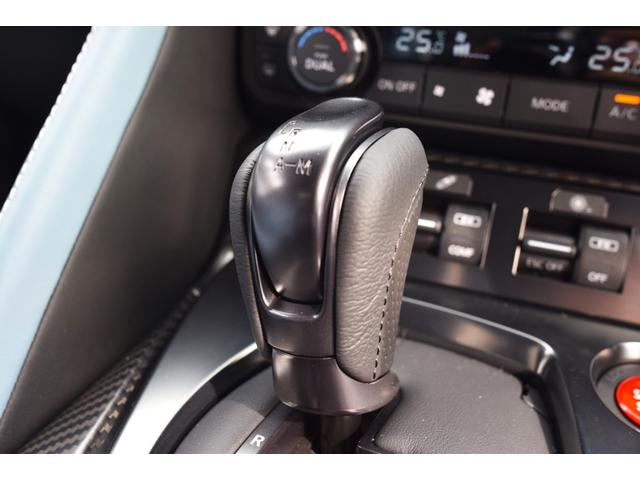 ＧＴ－Ｒ プレミアムエディション　登録済未使用車　ブルーヘブンインテリア　ＭＹ２５　ブレンボ製キャリパー　ブルーヘブンセミアニリン革シート　ブルーヘブンナッパ革インパネ　ナビ　テレビ　Ｂｌｕｅｔｏｏｔｈ　バックビューモニター　ＥＴＣ（39枚目）
