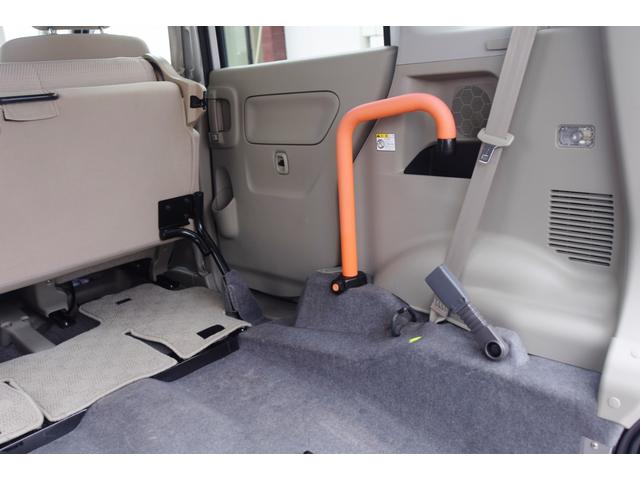 スペーシア 　車いす仕様車　福祉車輌　電動ウインチ　禁煙車　レーダーブレーキサポート　ナビ　テレビ　Ｂｌｕｅｔｏｏｔｈ　誤発進抑制　リアスロープ　４名乗り　車いす使用時は１名＋２名乗車　リモコン付き　オートエアコン（46枚目）