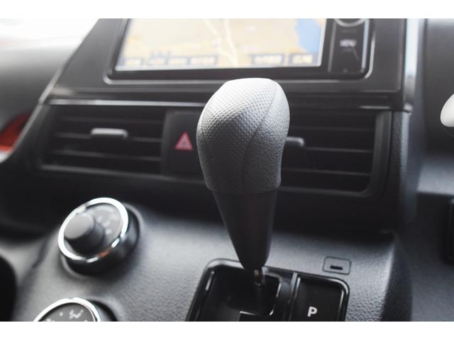 シエンタ 　車イス仕様車　助手席回転シート　スロープ　タイプ３　５名乗り　車いす使用時は１名＋３名乗車の計４人乗り　リアエアサスペンション　ナビ　ＴＶ　バックカメラ　衝突回避ブレーキ　パワースライドドア（43枚目）