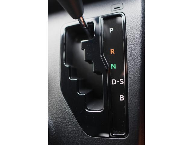 シエンタ 　車イス仕様車　助手席回転シート　スロープ　タイプ３　５名乗り　車いす使用時は１名＋３名乗車の計４人乗り　リアエアサスペンション　ナビ　ＴＶ　バックカメラ　衝突回避ブレーキ　パワースライドドア（44枚目）