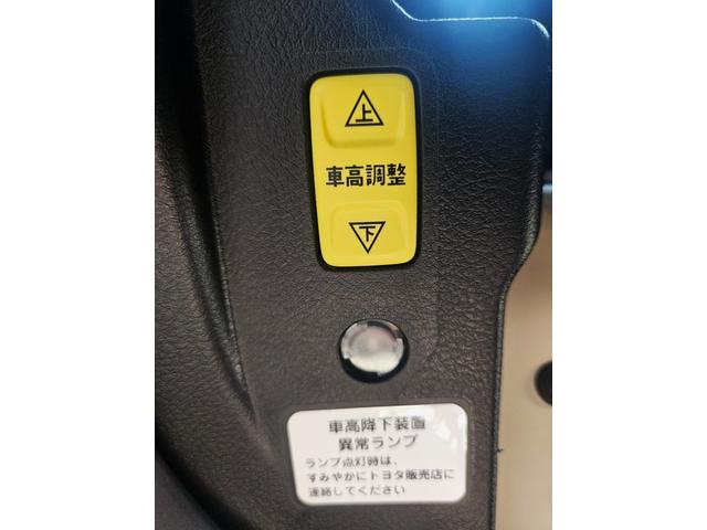 シエンタ 　車イス仕様車　助手席回転シート　スロープ　タイプ３　５名乗り　車いす使用時は１名＋３名乗車の計４人乗り　リアエアサスペンション　ナビ　ＴＶ　バックカメラ　衝突回避ブレーキ　パワースライドドア（48枚目）