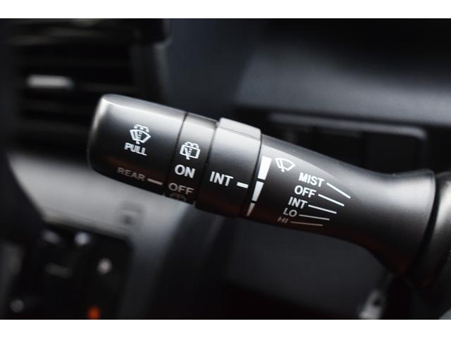 シエンタ 　車イス仕様車　助手席回転シート　スロープ　タイプ３　５名乗り　車いす使用時は１名＋３名乗車の計４人乗り　リアエアサスペンション　ナビ　ＴＶ　バックカメラ　衝突回避ブレーキ　パワースライドドア（49枚目）