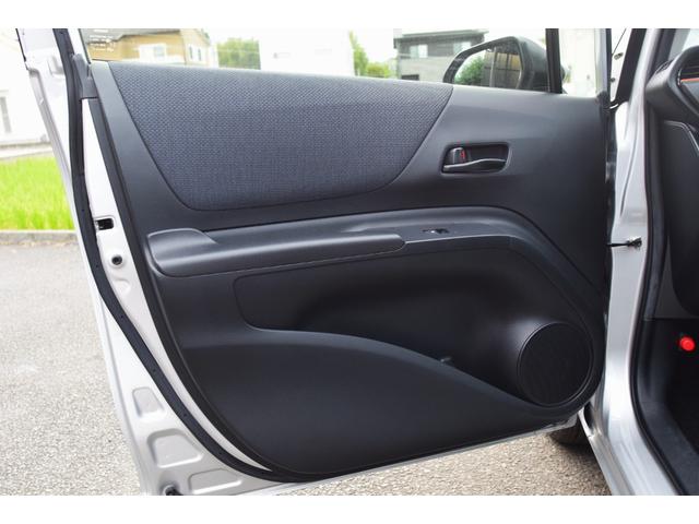 シエンタ 　車イス仕様車　助手席回転シート　スロープ　タイプ３　５名乗り　車いす使用時は１名＋３名乗車の計４人乗り　リアエアサスペンション　ナビ　ＴＶ　バックカメラ　衝突回避ブレーキ　パワースライドドア（56枚目）