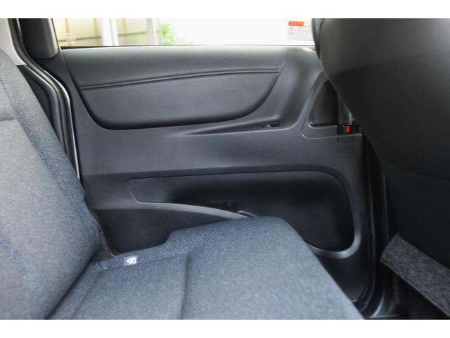 シエンタ 　車イス仕様車　助手席回転シート　スロープ　タイプ３　５名乗り　車いす使用時は１名＋３名乗車の計４人乗り　リアエアサスペンション　ナビ　ＴＶ　バックカメラ　衝突回避ブレーキ　パワースライドドア（58枚目）