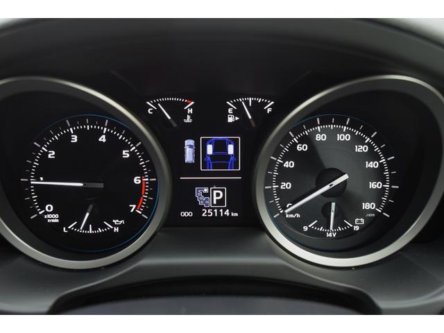 ランドクルーザー ＡＸ　ワンオーナー　サンルーフ　ルーフレール　ナビ　テレビ　Ｂｌｕｅｔｏｏｔｈ　バックカメラ　８人乗り　３列シート　禁煙車　ステアリングリモコン　ＨＩＤランプ　　木目調パネル　前後・左右独立オートエアコン（18枚目）