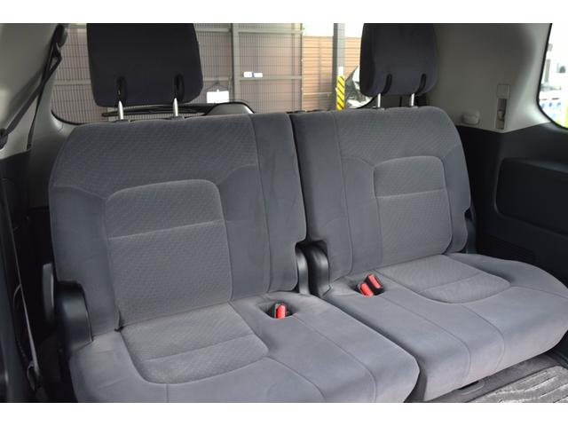 ランドクルーザー ＡＸ　ワンオーナー　サンルーフ　ルーフレール　ナビ　テレビ　Ｂｌｕｅｔｏｏｔｈ　バックカメラ　８人乗り　３列シート　禁煙車　ステアリングリモコン　ＨＩＤランプ　　木目調パネル　前後・左右独立オートエアコン（27枚目）