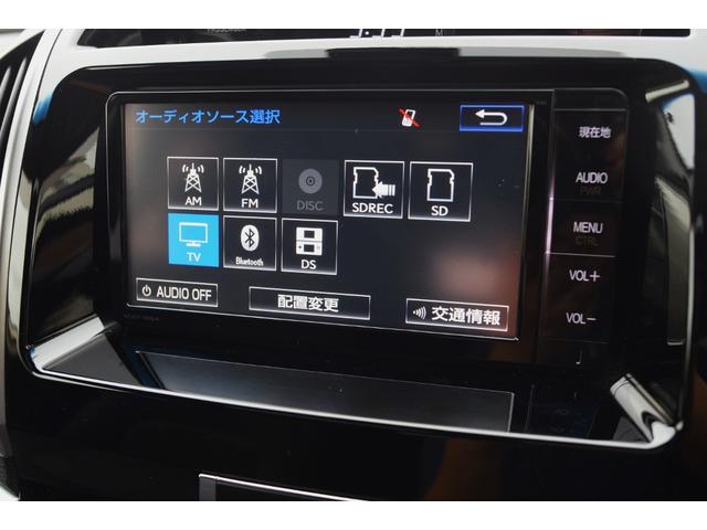 ランドクルーザー ＡＸ　ワンオーナー　サンルーフ　ルーフレール　ナビ　テレビ　Ｂｌｕｅｔｏｏｔｈ　バックカメラ　８人乗り　３列シート　禁煙車　ステアリングリモコン　ＨＩＤランプ　　木目調パネル　前後・左右独立オートエアコン（29枚目）